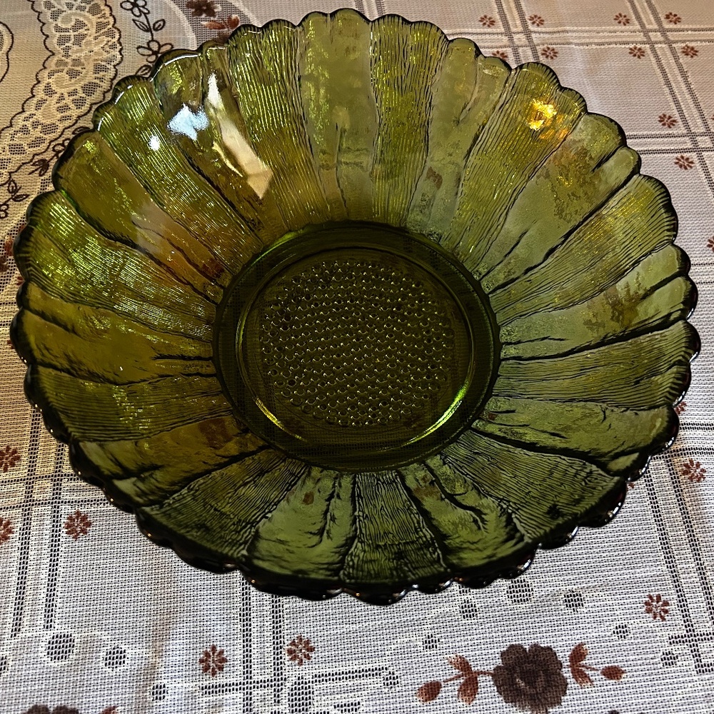Vintage decorative bowl 10”